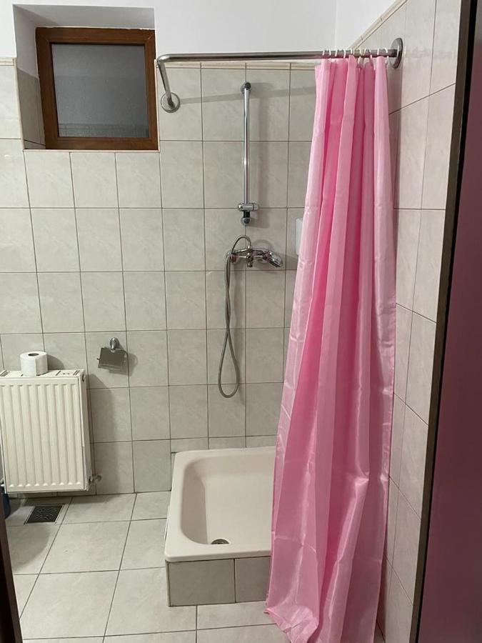 בית הארחה Minastirea Neamt 	Casa "Ierusalim-Hozeva-Hozeva" מראה חיצוני תמונה